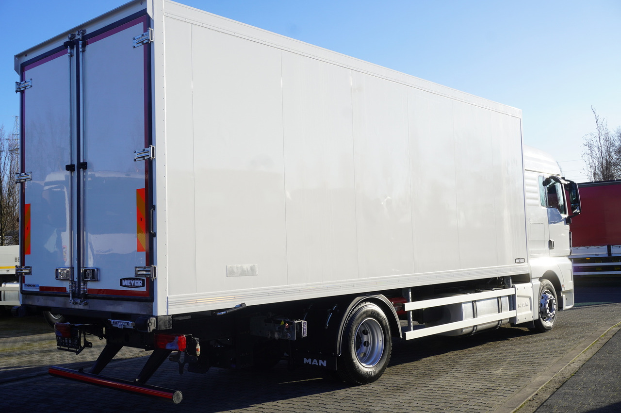 MAN TGX 18.430 E6 / Meyer 19 EPAL refrigerator / Sleeper cab - Kühlkoffer LKW: das Bild 3 MAN TGX 18.430 E6 / Meyer 19 EPAL refrigerator / Sleeper cab - Kühlkoffer LKW: das Bild 3