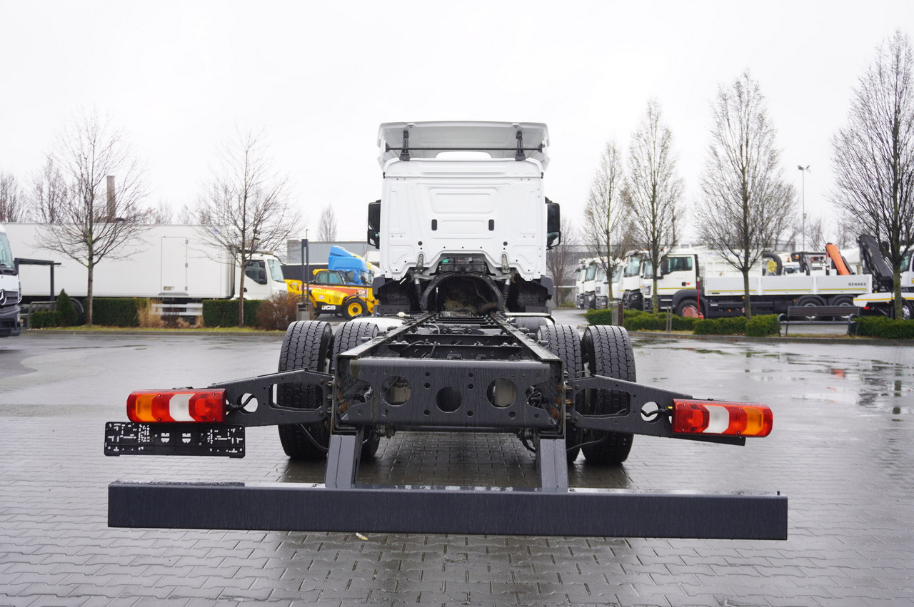 MERCEDES-BENZ Actros 1824 / 9.1 m chassis / sleeping cabin - Fahrgestell LKW: das Bild 4 MERCEDES-BENZ Actros 1824 / 9.1 m chassis / sleeping cabin - Fahrgestell LKW: das Bild 4