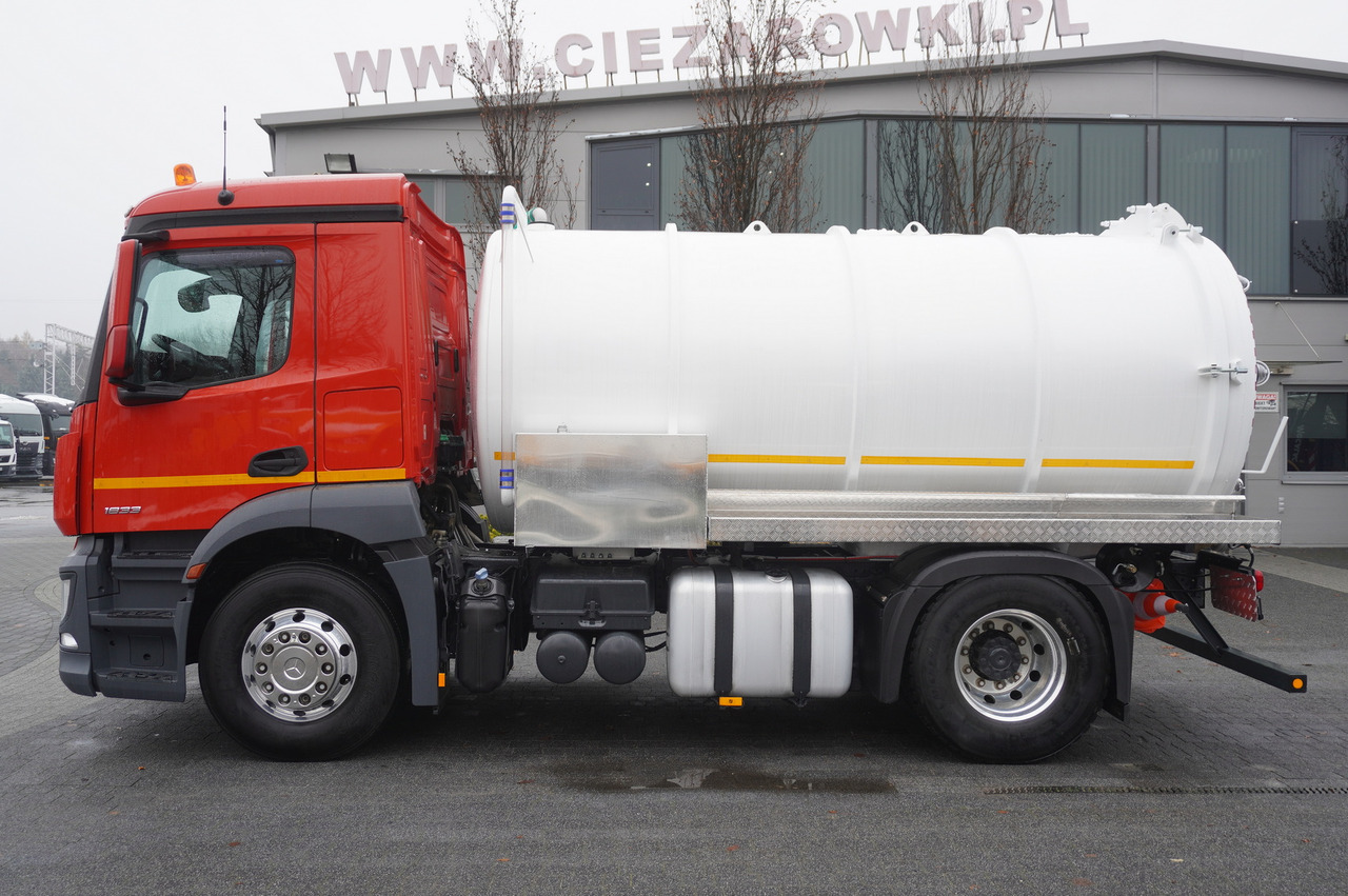 MERCEDES-BENZ Actros 1833 / 260 tho. km / NEW septic tank 11000 l - Tankwagen: das Bild 2 MERCEDES-BENZ Actros 1833 / 260 tho. km / NEW septic tank 11000 l - Tankwagen: das Bild 2