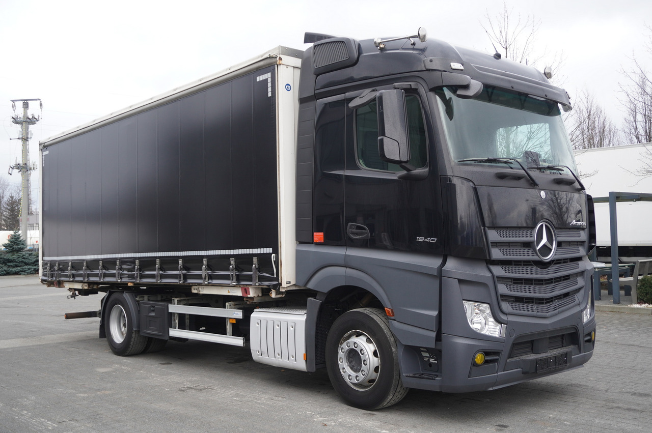 MERCEDES-BENZ Actros 1840 E6 4×2 / Lounge chair / Krone curtainsider superstructure - Plane LKW: das Bild 1 MERCEDES-BENZ Actros 1840 E6 4×2 / Lounge chair / Krone curtainsider superstructure - Plane LKW: das Bild 1