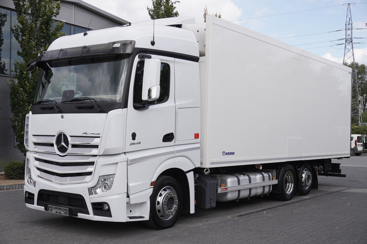MERCEDES-BENZ Actros 2545 MP5 6×2 E6 / KRONE REFRIGERATOR 40 pallets Bitemperature Doppelstock / high 2.7m - Kühlkoffer LKW: das Bild 1 MERCEDES-BENZ Actros 2545 MP5 6×2 E6 / KRONE REFRIGERATOR 40 pallets Bitemperature Doppelstock / high 2.7m - Kühlkoffer LKW: das Bild 1
