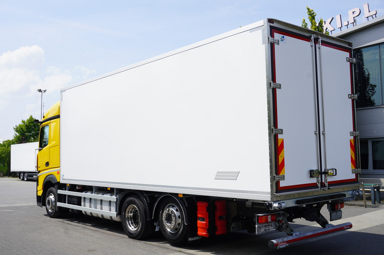 MERCEDES-BENZ Actros 2545 MP5 6×2 E6 / NEW Igloocar refrigerator / 19 pallets / Carrier Supra 850 - Kühlkoffer LKW: das Bild 3 MERCEDES-BENZ Actros 2545 MP5 6×2 E6 / NEW Igloocar refrigerator / 19 pallets / Carrier Supra 850 - Kühlkoffer LKW: das Bild 3