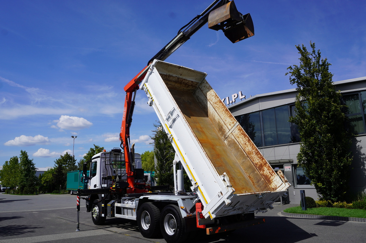 MERCEDES-BENZ Arocs 2636 / 6x4 / HDS Fassi / 3-Way Tipper / Bortmatic - Autokran: das Bild 5 MERCEDES-BENZ Arocs 2636 / 6x4 / HDS Fassi / 3-Way Tipper / Bortmatic - Autokran: das Bild 5