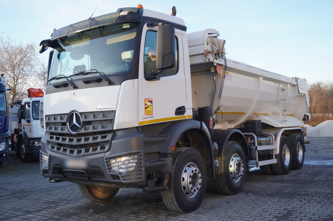 MERCEDES-BENZ Arocs 3243 E6 8x4 / Tipper / 120 tho kilometers! / Retarder - Kipper: das Bild 2 MERCEDES-BENZ Arocs 3243 E6 8x4 / Tipper / 120 tho kilometers! / Retarder - Kipper: das Bild 2