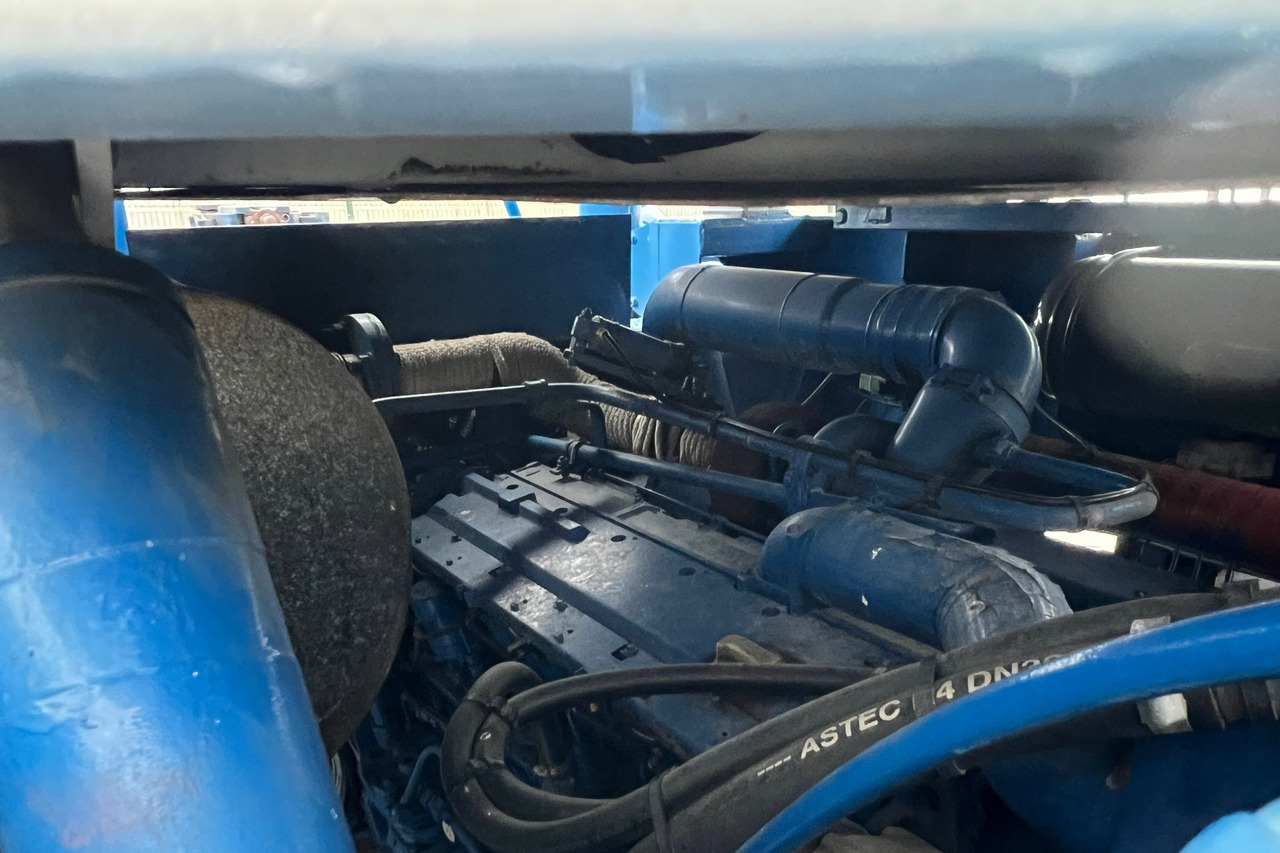 Terminaltraktor NICOLAS ASM14.4-4.1 terminal tractor 8x2x8 / 200 MTH: das Bild 14