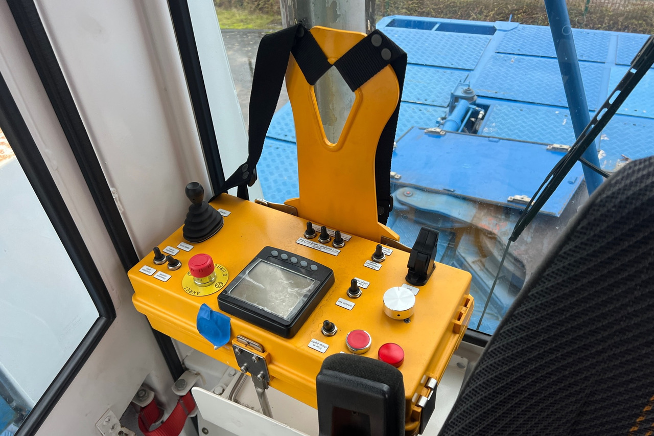 Terminaltraktor NICOLAS ASM14.4-4.1 terminal tractor 8x2x8 / 200 MTH: das Bild 10