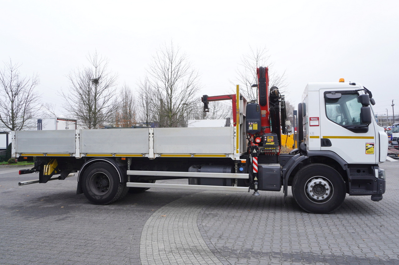 RENAULT C280 DTI 8 / FASSI crane 5.6 T / 560 MTH / range 8 m / Flatbed 15 EPAL - Pritsche LKW, Autokran: das Bild 5 RENAULT C280 DTI 8 / FASSI crane 5.6 T / 560 MTH / range 8 m / Flatbed 15 EPAL - Pritsche LKW, Autokran: das Bild 5
