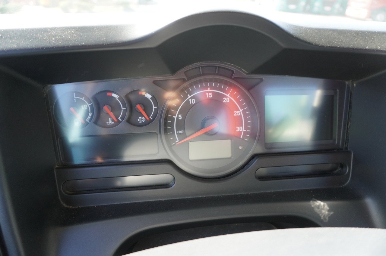 Pritsche LKW, Autokran RENAULT C280 DTI 8 / FASSI crane 5.6 T / range 8 m / Flatbed 15 EPAL: das Bild 22