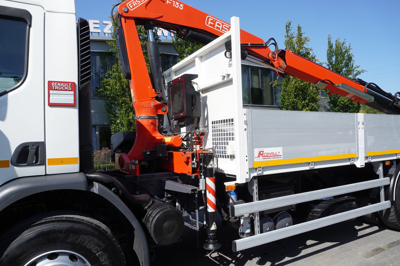 Pritsche LKW, Autokran RENAULT C280 DTI 8 / FASSI crane 5.6 T / range 8 m / Flatbed 15 EPAL: das Bild 10