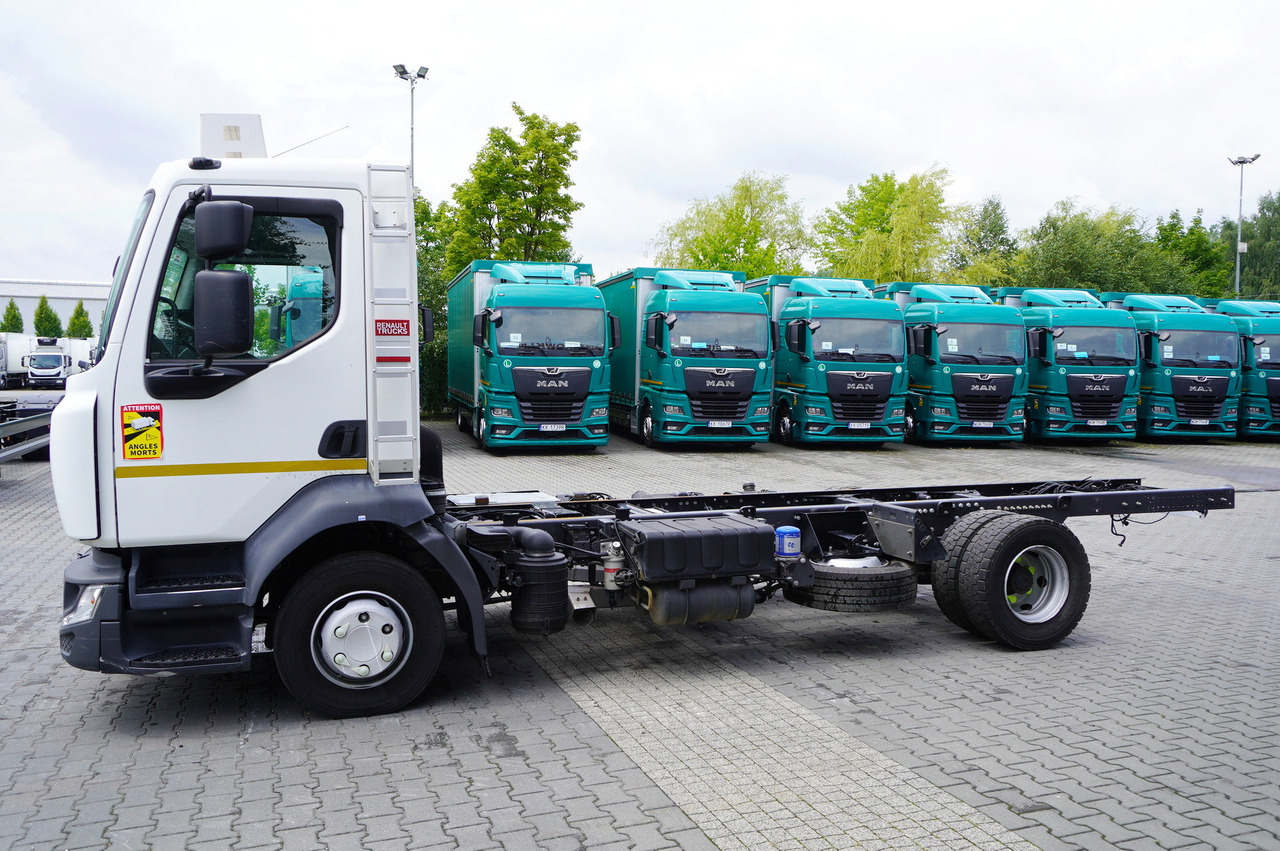RENAULT D12 / Chassis 5.6 m / Differential lock / 160 tho. km - Fahrgestell LKW: das Bild 3 RENAULT D12 / Chassis 5.6 m / Differential lock / 160 tho. km - Fahrgestell LKW: das Bild 3