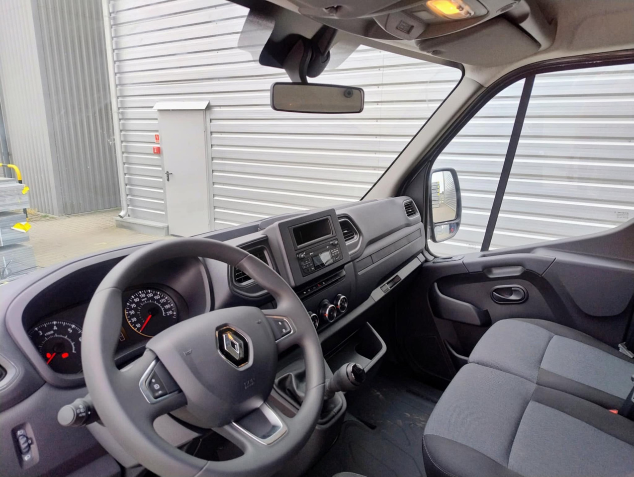 RENAULT Master / BRAND NEW Box van - Koffer Transporter: das Bild 3 RENAULT Master / BRAND NEW Box van - Koffer Transporter: das Bild 3