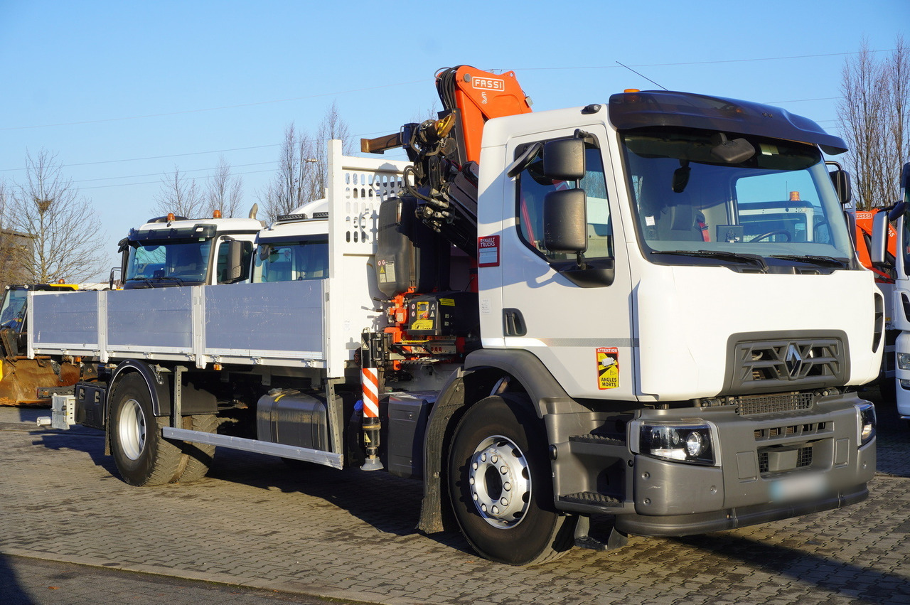 RENAULT RENAULT C320 P 4x2 / FASSI crane 6 T / 140 MTH!!! / range 10 m / Flatbed 15 EPAL / 52 tho. km!!! - Pritsche LKW, Autokran: das Bild 4 RENAULT RENAULT C320 P 4x2 / FASSI crane 6 T / 140 MTH!!! / range 10 m / Flatbed 15 EPAL / 52 tho. km!!! - Pritsche LKW, Autokran: das Bild 4