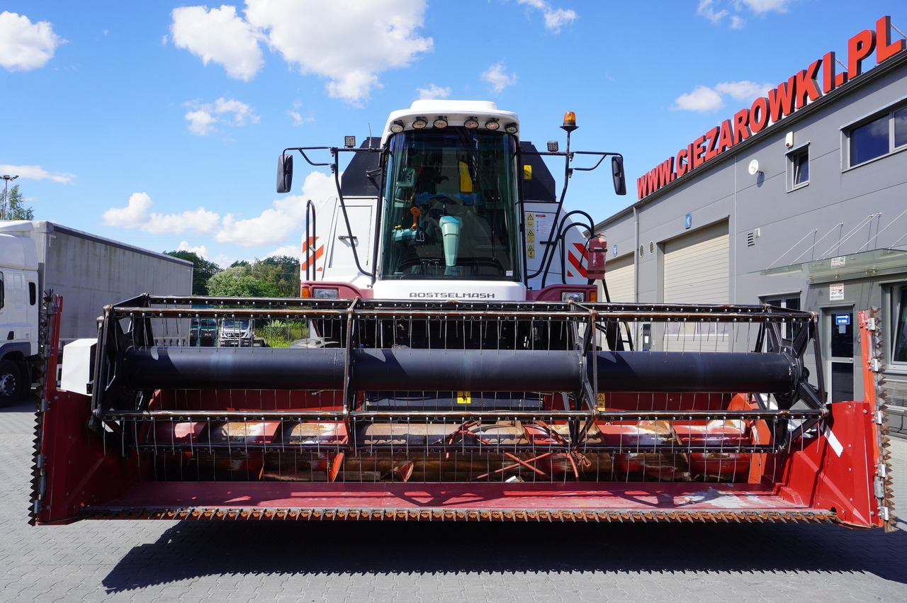 ROSTSELMASH VECTOR 425 RSM-101 grain harvester + Header 5 m + rapeseed harvesting extension / 2300 MTH - Mähdrescher: das Bild 4 ROSTSELMASH VECTOR 425 RSM-101 grain harvester + Header 5 m + rapeseed harvesting extension / 2300 MTH - Mähdrescher: das Bild 4