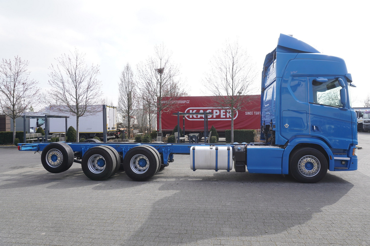 SCANIA R650 V8 / 650 HP/ frame 8.8 m / steered 4th axle - Fahrgestell LKW: das Bild 4 SCANIA R650 V8 / 650 HP/ frame 8.8 m / steered 4th axle - Fahrgestell LKW: das Bild 4
