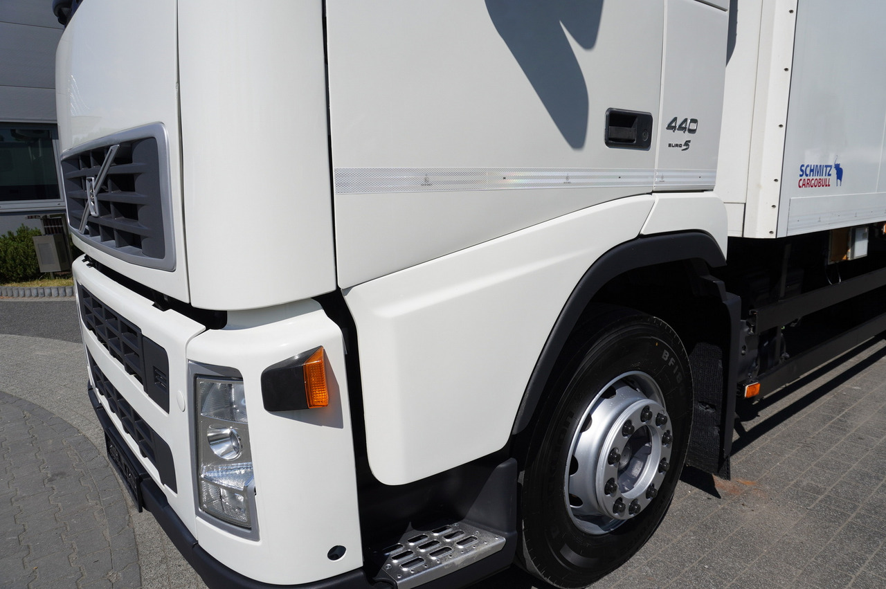 Kühlkoffer LKW VOLVO FH 440 E5 6×2 Schmitz Refrigerator – pass-through Set 38 pallets: das Bild 11