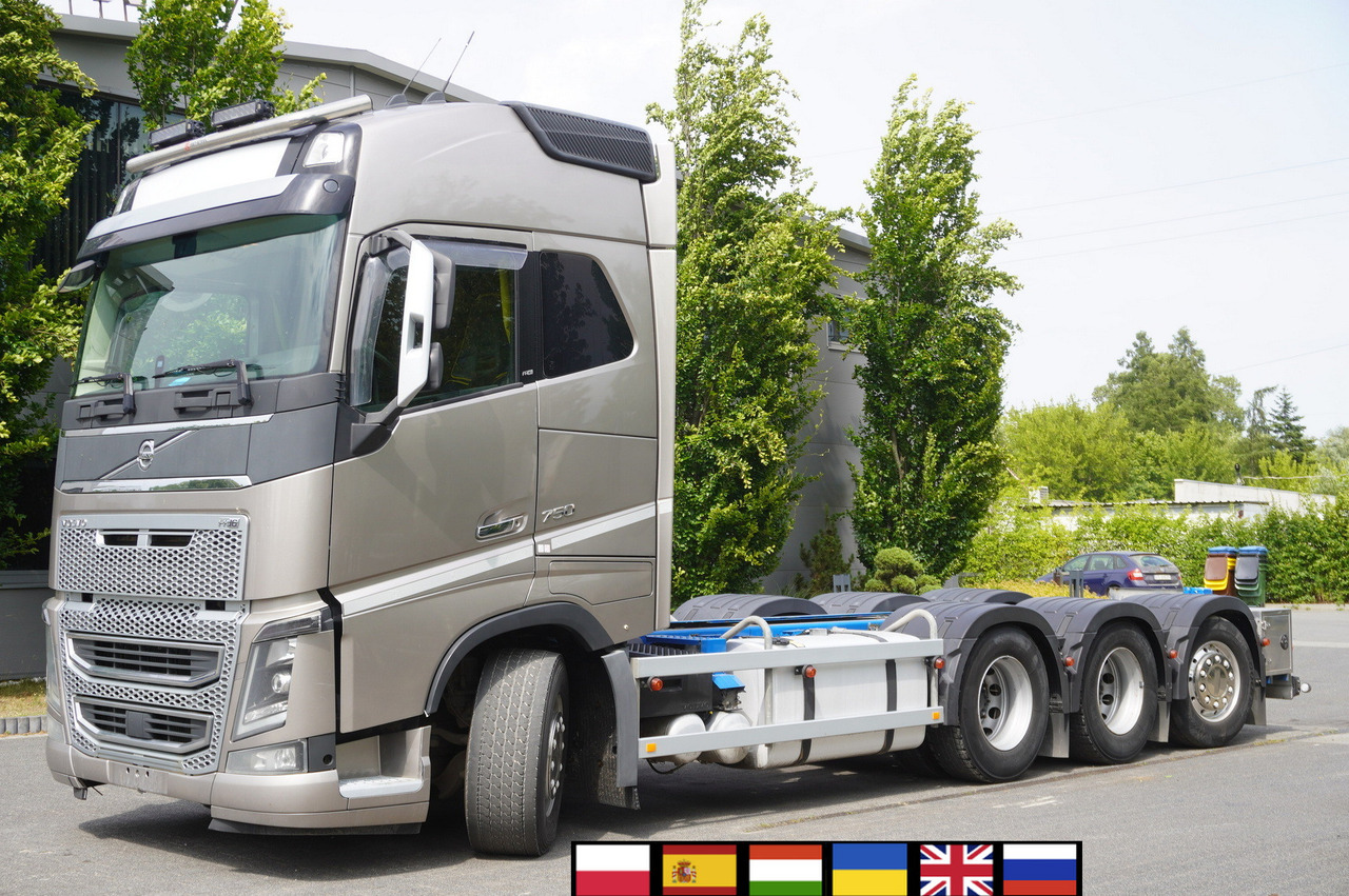 VOLVO FH16 750 8x4x4 / 750 HP! / Frame 685 cm / Steered 4th axle - Fahrgestell LKW: das Bild 1 VOLVO FH16 750 8x4x4 / 750 HP! / Frame 685 cm / Steered 4th axle - Fahrgestell LKW: das Bild 1