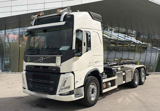 VOLVO FM 460 6X2*4 / HIAB ULT21S61 hooklift / 50 tho. km! / 2022 - Abrollkipper: das Bild 1 VOLVO FM 460 6X2*4 / HIAB ULT21S61 hooklift / 50 tho. km! / 2022 - Abrollkipper: das Bild 1