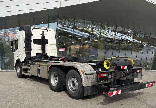 VOLVO FM 460 6X2*4 / HIAB ULT21S61 hooklift / 50 tho. km! / 2022 - Abrollkipper: das Bild 4 VOLVO FM 460 6X2*4 / HIAB ULT21S61 hooklift / 50 tho. km! / 2022 - Abrollkipper: das Bild 4