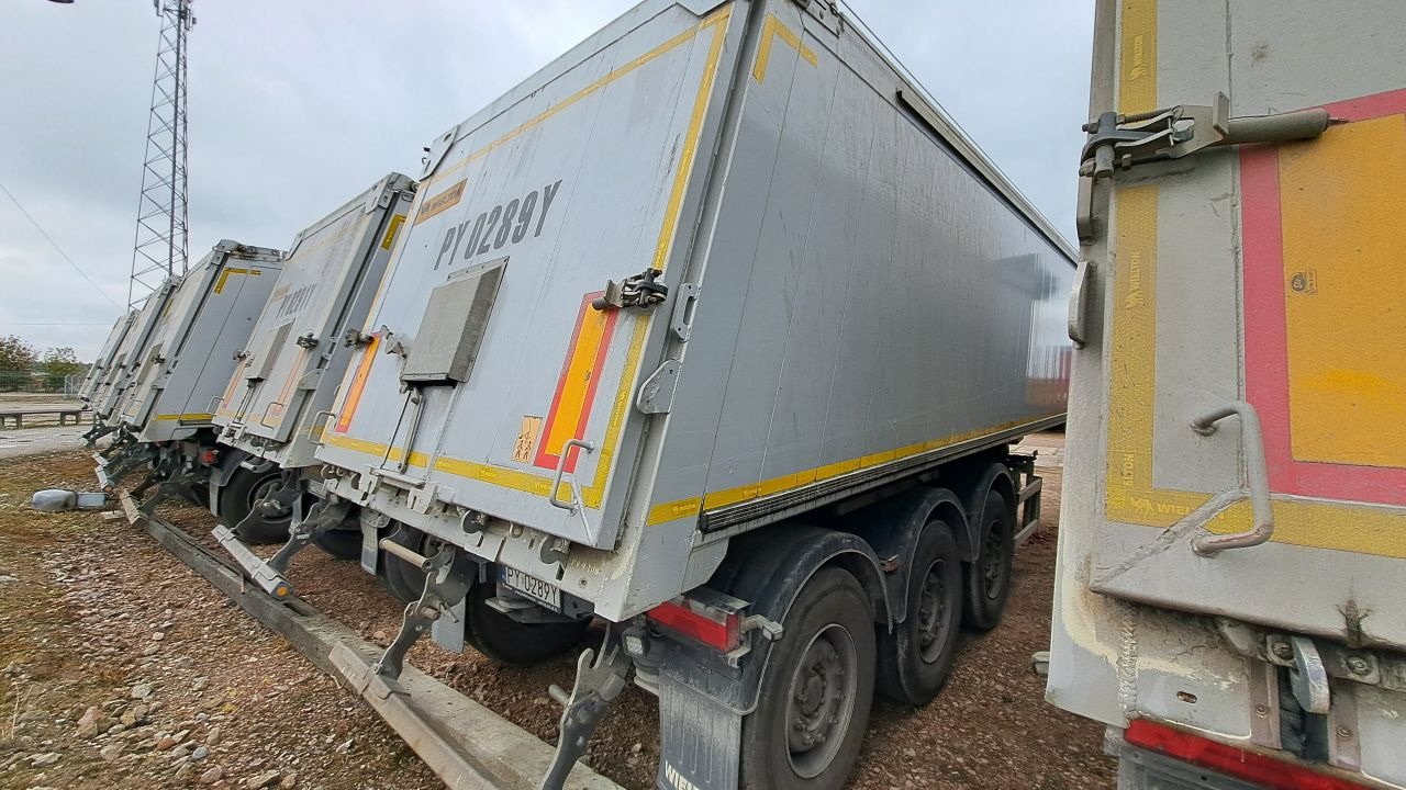 WIELTON NW-3 / weight 6.2 t / capacity 38m3 / Electrically folded roof / Teflon / 20 units, 2022 - Kipper Auflieger: das Bild 3 WIELTON NW-3 / weight 6.2 t / capacity 38m3 / Electrically folded roof / Teflon / 20 units, 2022 - Kipper Auflieger: das Bild 3