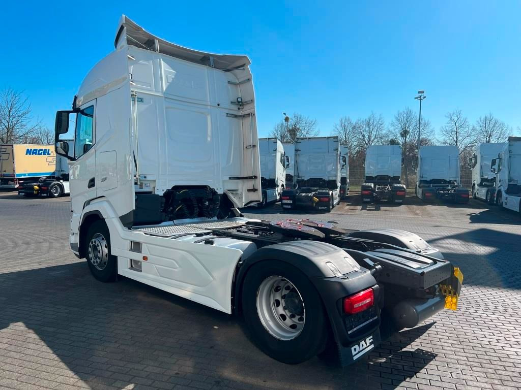 DAF XFn 480 FT Intarder 2xTank 1.105 L Vollspoiler - Sattelzugmaschine: das Bild 3 DAF XFn 480 FT Intarder 2xTank 1.105 L Vollspoiler - Sattelzugmaschine: das Bild 3