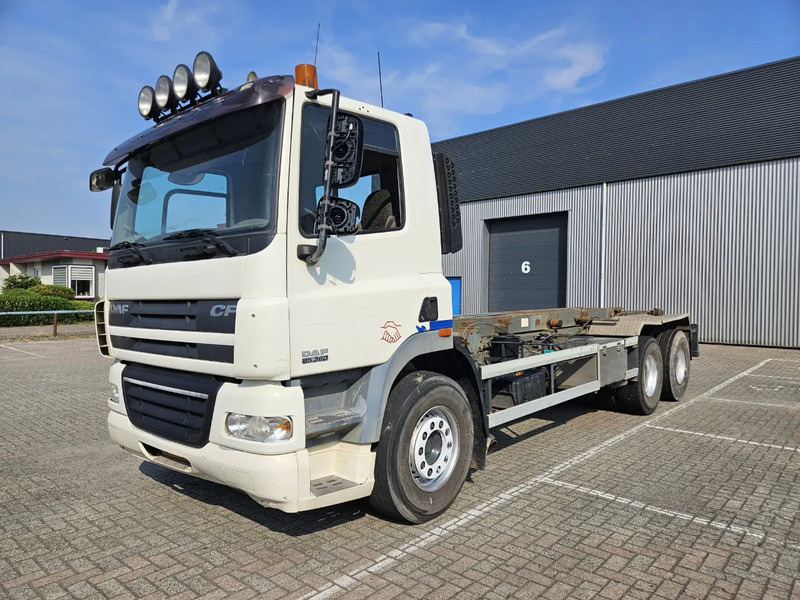 DAF CF 85 360 Manual 10 Tyres - Fahrgestell LKW: das Bild 1 DAF CF 85 360 Manual 10 Tyres - Fahrgestell LKW: das Bild 1