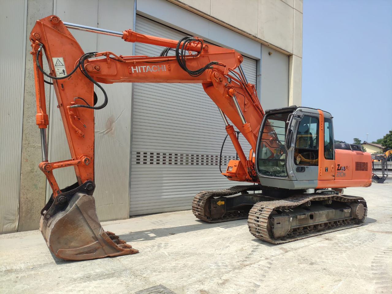 HITACHI ZX210N - Kettenbagger: das Bild 1 HITACHI ZX210N - Kettenbagger: das Bild 1