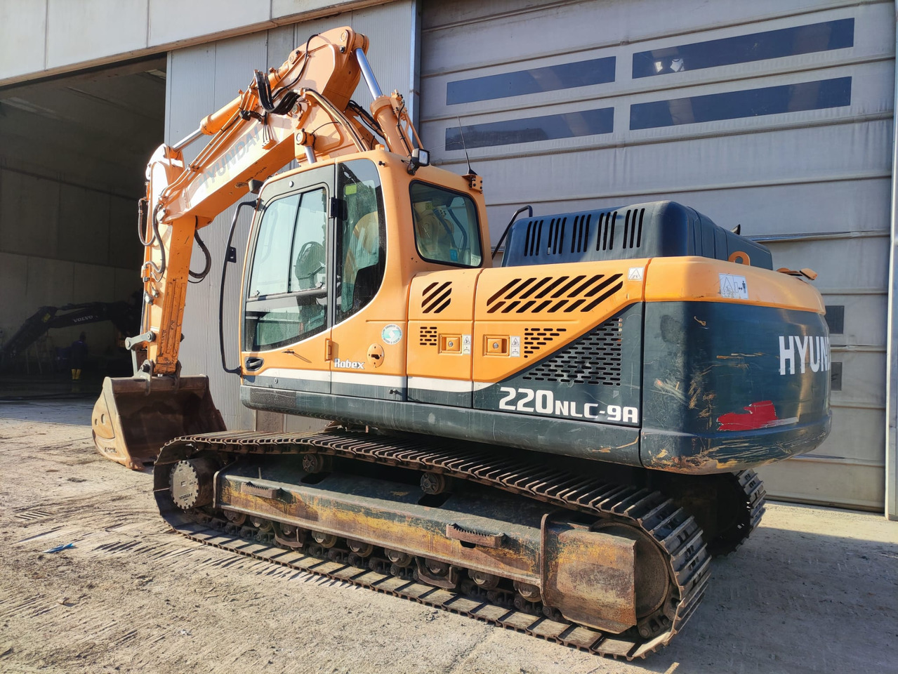 Hyundai R220NLC-9A - Kettenbagger: das Bild 2 Hyundai R220NLC-9A - Kettenbagger: das Bild 2
