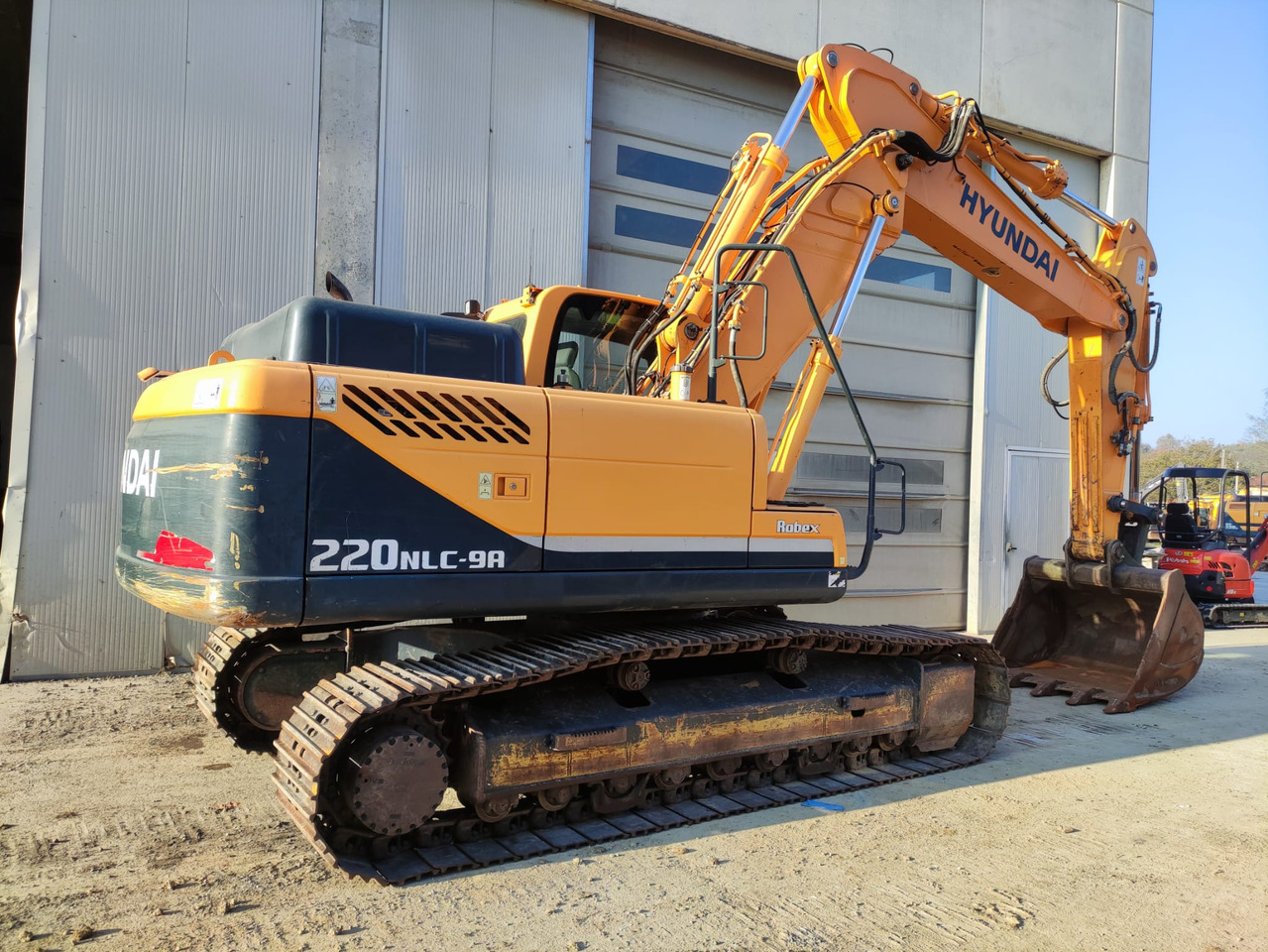 Hyundai R220NLC-9A - Kettenbagger: das Bild 4 Hyundai R220NLC-9A - Kettenbagger: das Bild 4
