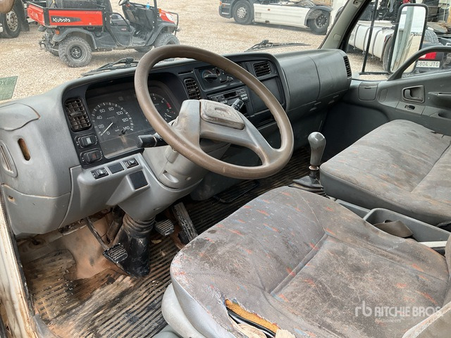 2000 Mitsubishi Canter 4x2 Flatbed Truck - Pritsche LKW: das Bild 4 2000 Mitsubishi Canter 4x2 Flatbed Truck - Pritsche LKW: das Bild 4