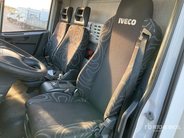 2010 Iveco Eurocargo 75E18 4x2 Van Truck - Koffer LKW: das Bild 3 2010 Iveco Eurocargo 75E18 4x2 Van Truck - Koffer LKW: das Bild 3