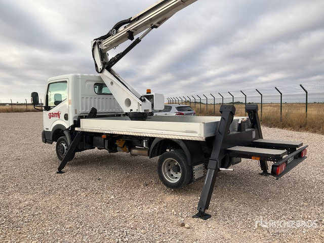 2015 Nissan NT400 Cabstar 2015 Oil&Steel Scorpion 1812 Sm ... Bucket Truck - LKW mit Arbeitsbühne: das Bild 1 2015 Nissan NT400 Cabstar 2015 Oil&Steel Scorpion 1812 Sm ... Bucket Truck - LKW mit Arbeitsbühne: das Bild 1