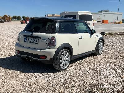 MINI COOPER S - PKW: das Bild 3 MINI COOPER S - PKW: das Bild 3