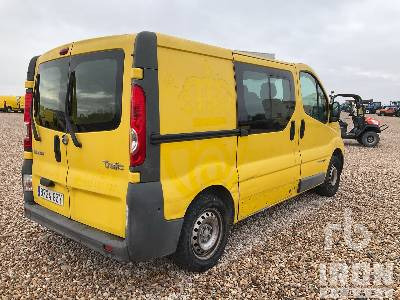 RENAULT TRAFIC 6 - PKW: das Bild 3 RENAULT TRAFIC 6 - PKW: das Bild 3