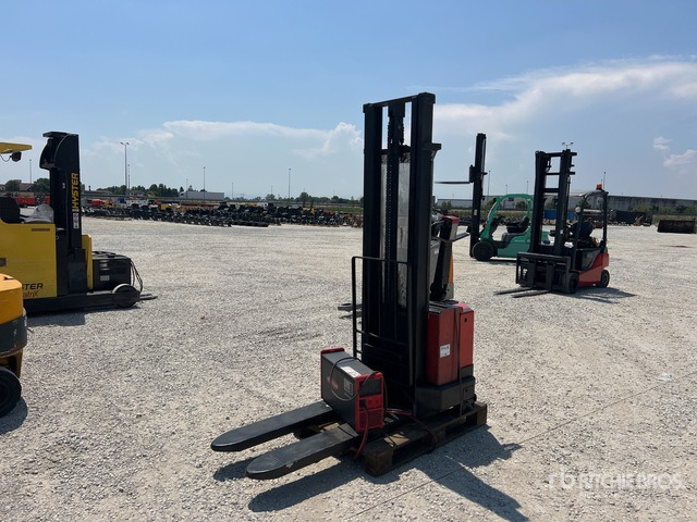 1999 BT PPS1000MX Electric Stacker - Hochhubwagen: das Bild 1 1999 BT PPS1000MX Electric Stacker - Hochhubwagen: das Bild 1
