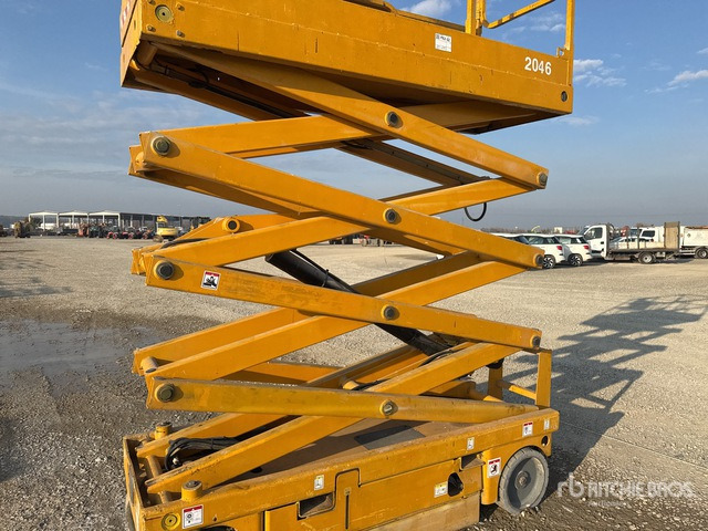 2007 Haulotte Compact 10N Electric Scissor Lift - Scherenbühne: das Bild 4 2007 Haulotte Compact 10N Electric Scissor Lift - Scherenbühne: das Bild 4