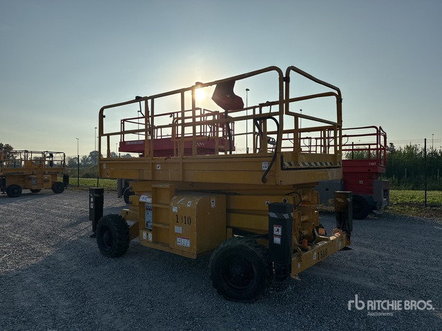 2007 Haulotte H12SX Diesel (Inoperable) Scissor Lift - Scherenbühne: das Bild 2 2007 Haulotte H12SX Diesel (Inoperable) Scissor Lift - Scherenbühne: das Bild 2