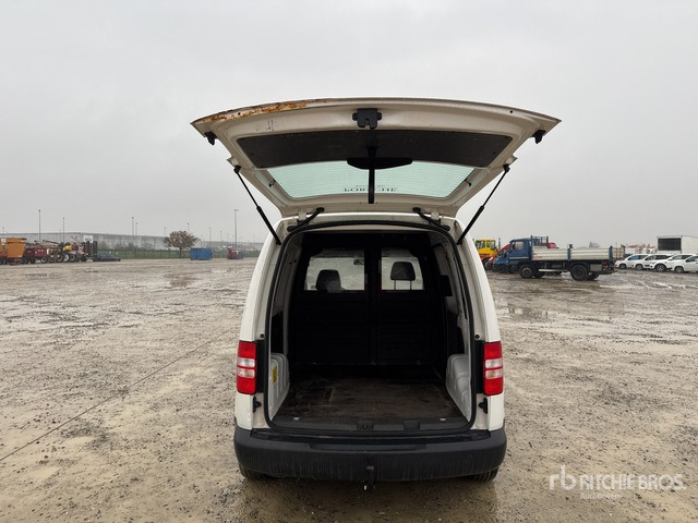 2011 Volkswagen Caddy CNG Van Truck - Koffer LKW: das Bild 4 2011 Volkswagen Caddy CNG Van Truck - Koffer LKW: das Bild 4