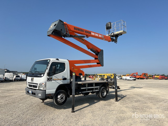 2013 Mitsubishi Canter 2013 Socage DA328 28 m on 4x2 Bucket Truck - LKW mit Arbeitsbühne: das Bild 4 2013 Mitsubishi Canter 2013 Socage DA328 28 m on 4x2 Bucket Truck - LKW mit Arbeitsbühne: das Bild 4