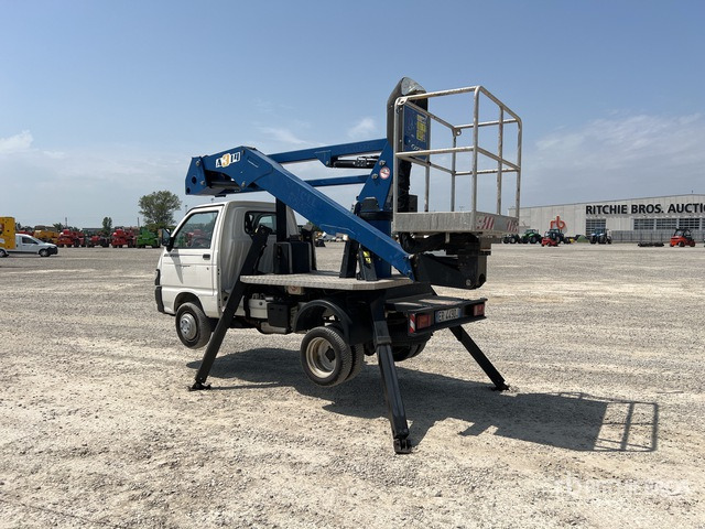 2013 Piaggio Porter 2013 Socage A314 14 m on Bucket Truck - LKW mit Arbeitsbühne: das Bild 3 2013 Piaggio Porter 2013 Socage A314 14 m on Bucket Truck - LKW mit Arbeitsbühne: das Bild 3