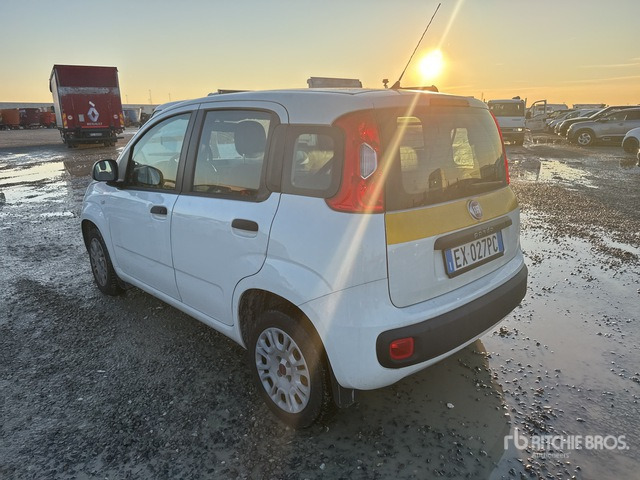 2014 Fiat Panda Automobile - PKW: das Bild 2 2014 Fiat Panda Automobile - PKW: das Bild 2