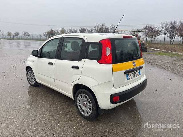 2014 Fiat Panda Automobile - PKW: das Bild 2 2014 Fiat Panda Automobile - PKW: das Bild 2