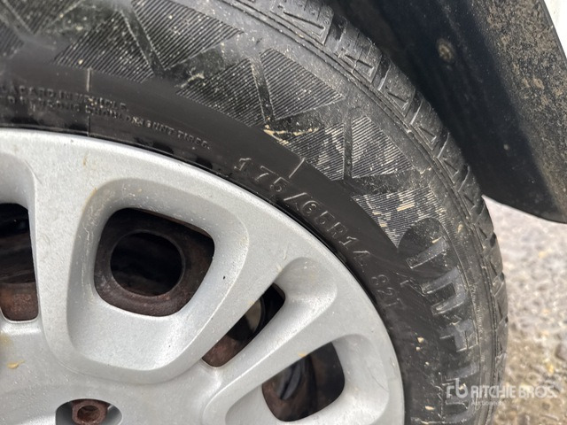 2014 Fiat Panda Automobile - PKW: das Bild 5 2014 Fiat Panda Automobile - PKW: das Bild 5