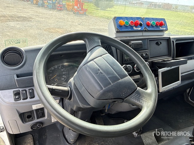 2015 Mitsubishi Fuso Canter 7C15 Van Truck - Müllwagen: das Bild 5 2015 Mitsubishi Fuso Canter 7C15 Van Truck - Müllwagen: das Bild 5
