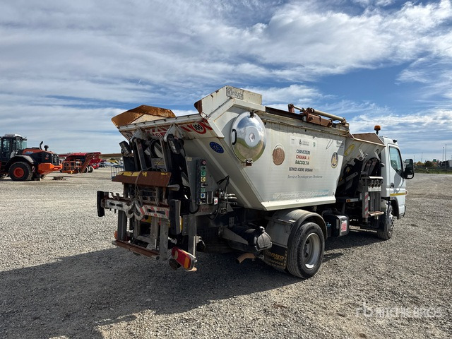 2015 Mitsubishi Fuso Canter 7C15 Van Truck - Müllwagen: das Bild 4 2015 Mitsubishi Fuso Canter 7C15 Van Truck - Müllwagen: das Bild 4