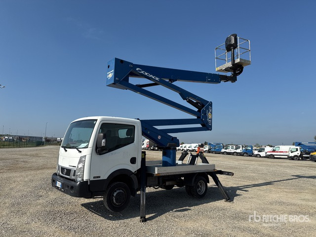 2015 Nissan Cabstar Cabstar 35.12 2015 Socage DA 324 24 m on Bucket Truck - LKW mit Arbeitsbühne: das Bild 1 2015 Nissan Cabstar Cabstar 35.12 2015 Socage DA 324 24 m on Bucket Truck - LKW mit Arbeitsbühne: das Bild 1