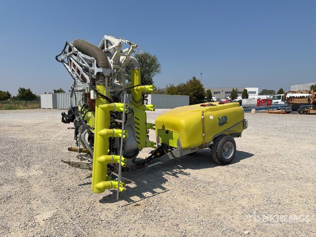 2021 Vma RMC 3 Rows Straddle 3-Point Hitch Sprayer - Anbauspritze: das Bild 1 2021 Vma RMC 3 Rows Straddle 3-Point Hitch Sprayer - Anbauspritze: das Bild 1