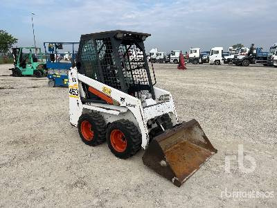 BOBCAT 453 - Kompaktlader: das Bild 4 BOBCAT 453 - Kompaktlader: das Bild 4