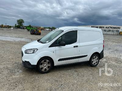 FORD TRANSIT COURIER COURIER 1.5 TDCI 75CV A-DOORS - Koffer LKW: das Bild 1 FORD TRANSIT COURIER COURIER 1.5 TDCI 75CV A-DOORS - Koffer LKW: das Bild 1
