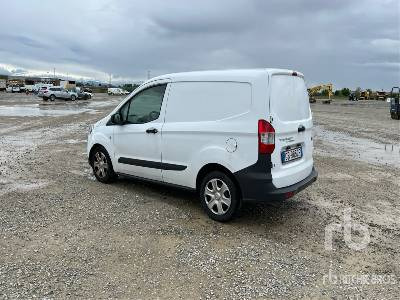 FORD TRANSIT COURIER COURIER 1.5 TDCI 75CV A-DOORS - Koffer LKW: das Bild 2 FORD TRANSIT COURIER COURIER 1.5 TDCI 75CV A-DOORS - Koffer LKW: das Bild 2