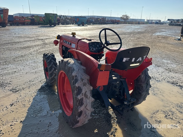 Fiat 0315OM 4WD Tractor - Traktor: das Bild 2 Fiat 0315OM 4WD Tractor - Traktor: das Bild 2